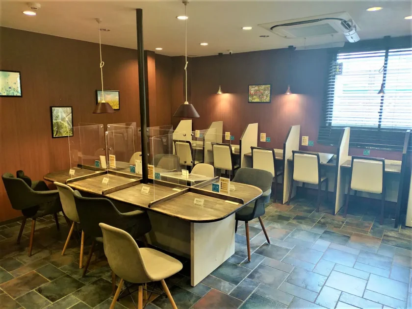 勉強カフェ 大阪西梅田