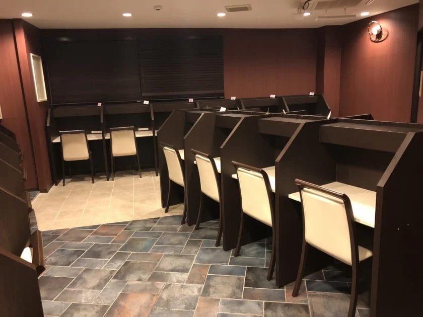 勉強カフェ大阪西梅田