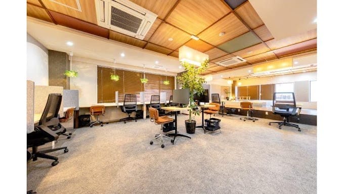 BIZcomfort Connect-Lounge神田