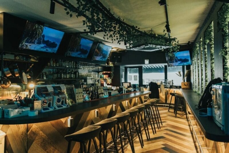 mint cafe&pub roppongi