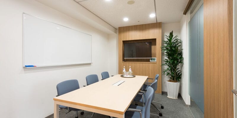 リージャス岡山第一セントラルビジネスセンター会議室