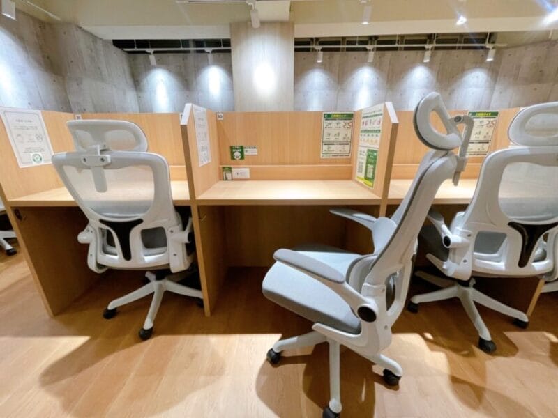 StudyWork Cafe2_デスク