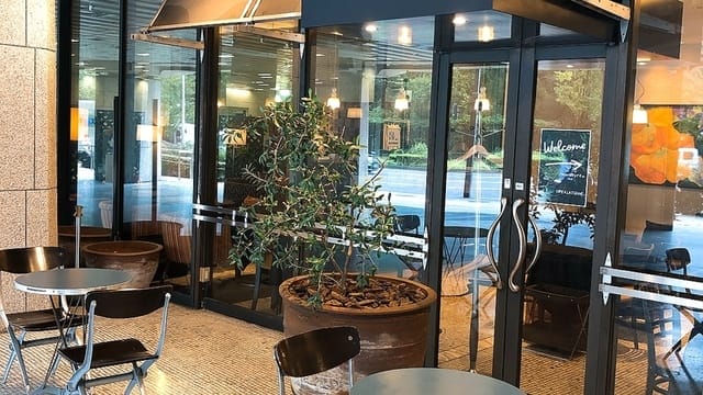 CAFE A LA TIENNE