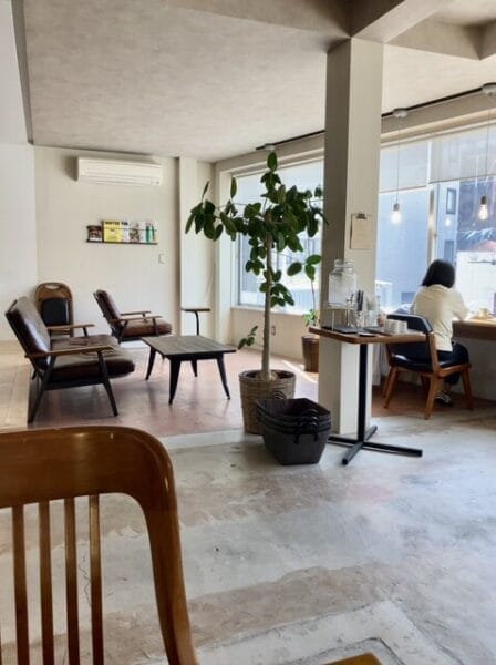 MEI COFFEE & GALLERY